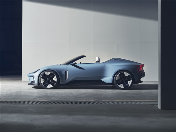 比特斯拉帥十倍 吉利極星O2概念車發布：自帶航拍無人機
